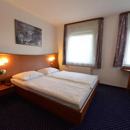 Hotel Trollinger Hof Bad Oeynhausen Exterior foto