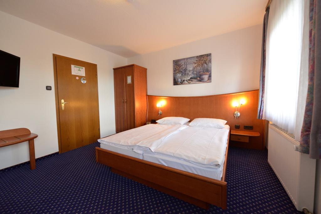 Hotel Trollinger Hof 3*